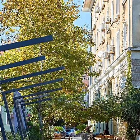 Premium Luxury Seaside Apartament Burgas City